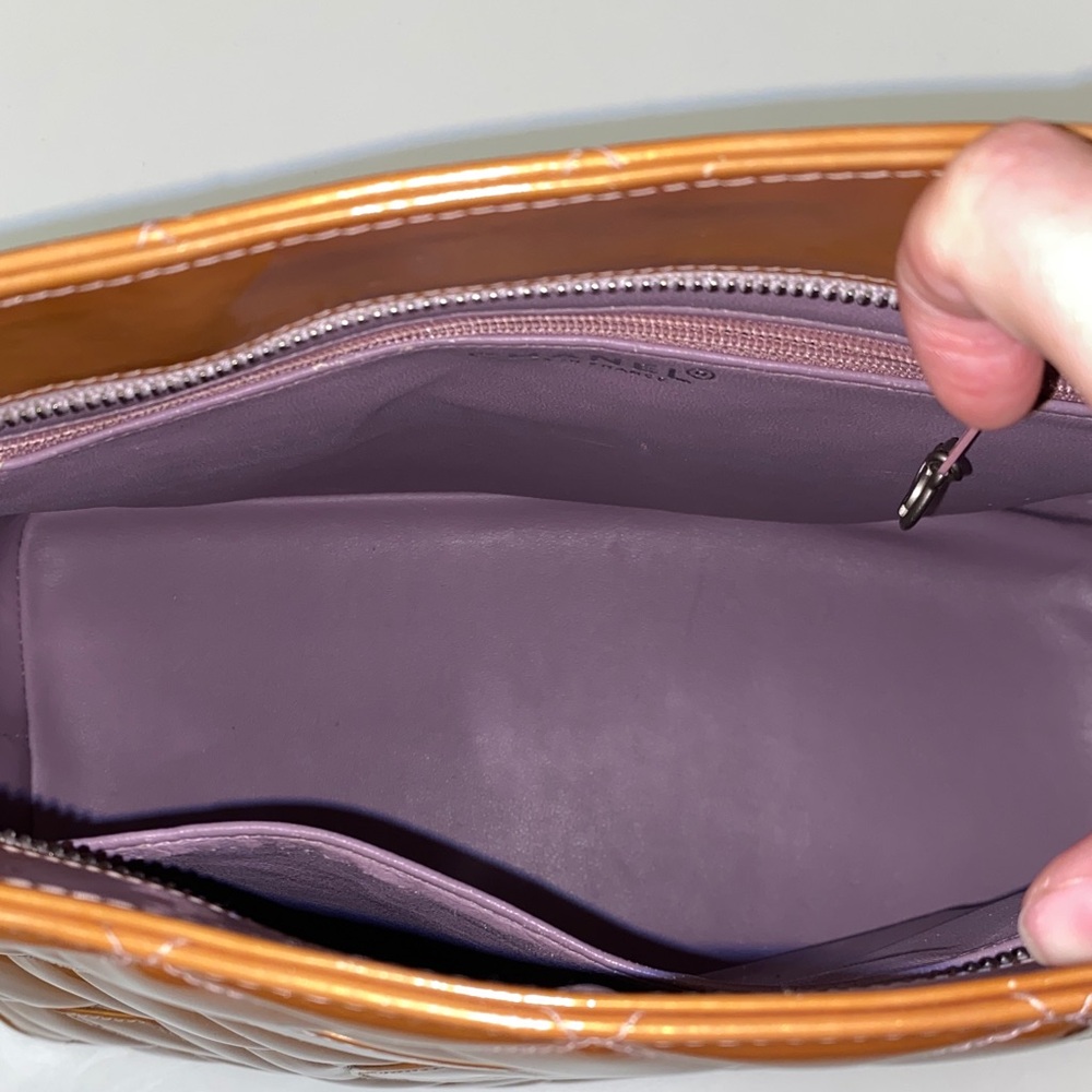 CHANEL Tan Quilted Shoulder Bag - Picture 5 of 11